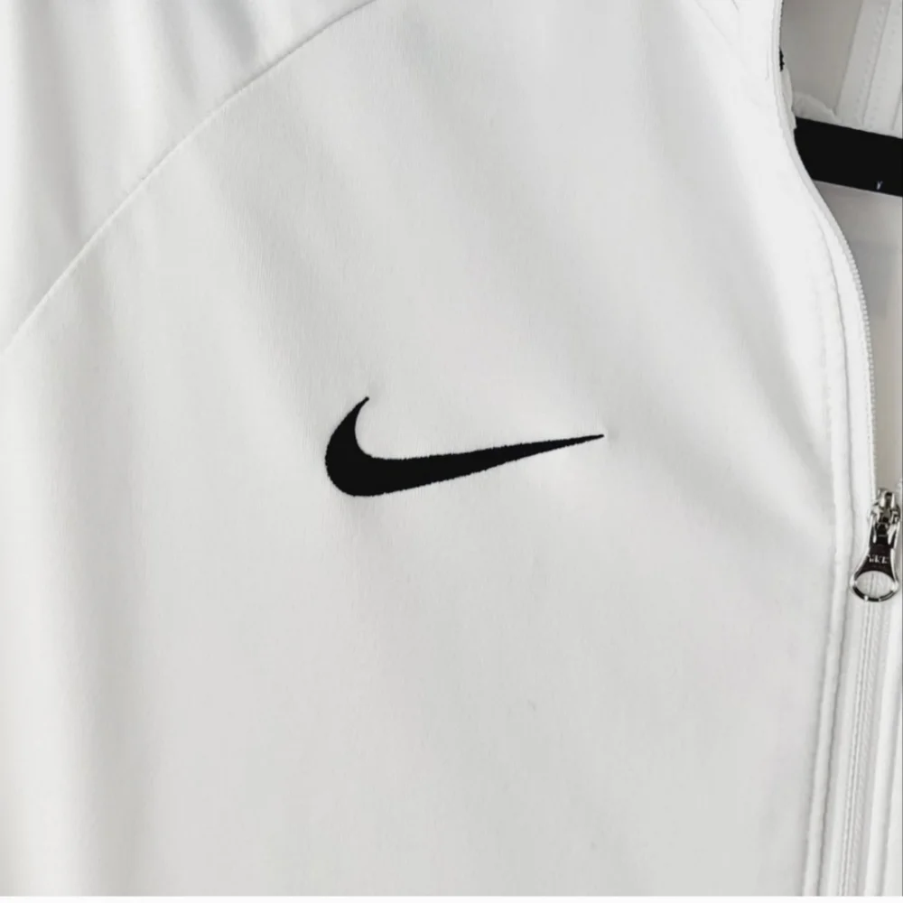 Nike Soccer Tracksuit Jacket Medium - Picture 7 of 9